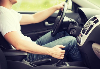 10 عادت بد رانندگی؛ اشتباهاتی که برایتان گران تمام می شوند